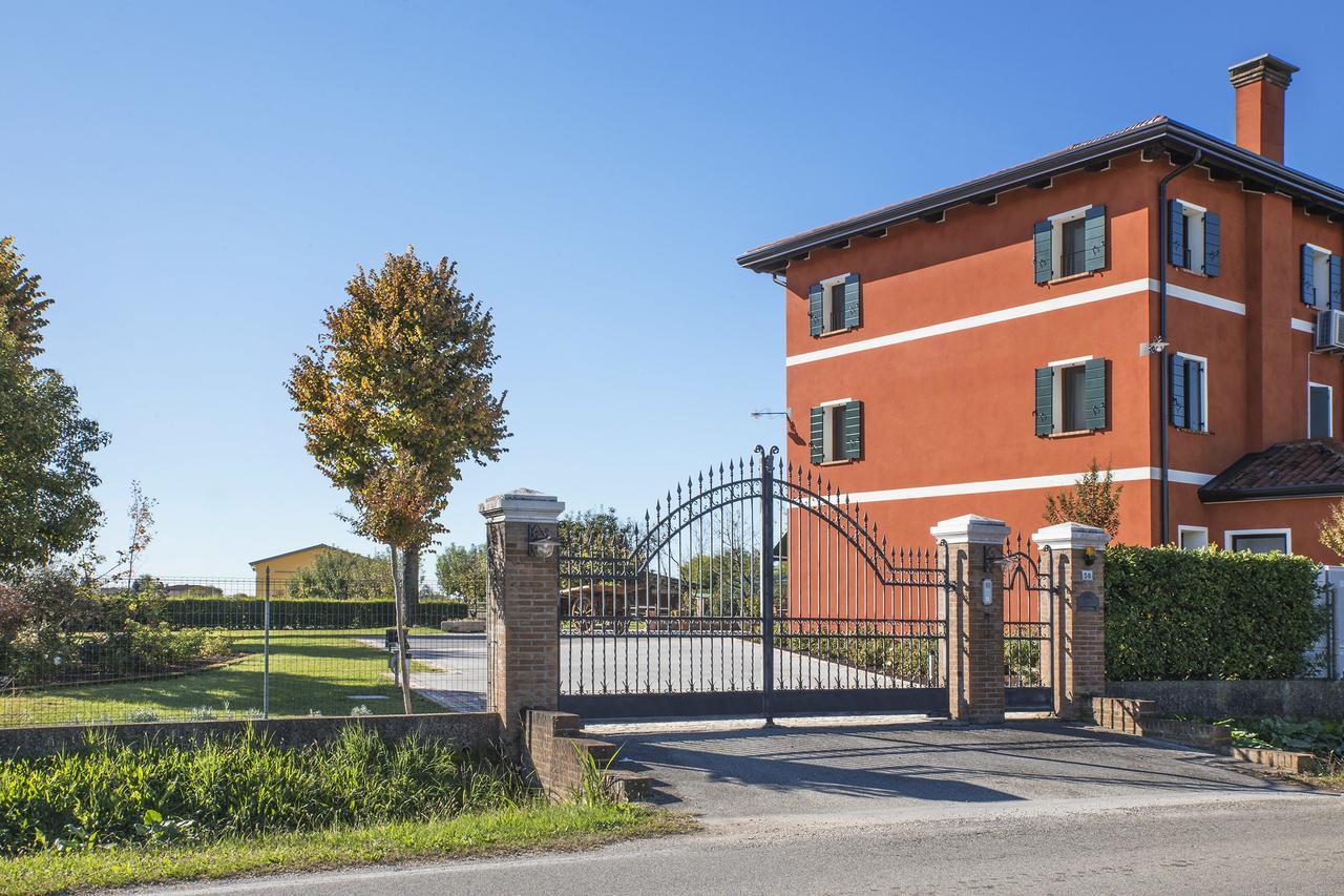 Ca' Ciaran Bed & Breakfast Chiarano Eksteriør bilde
